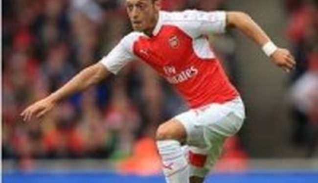 Wenger Tuntut Banyak Gol Dari Oezil